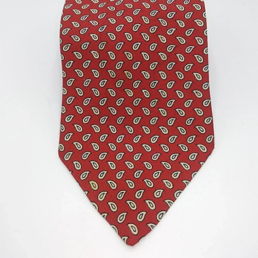Carriage Trade LTD Tie